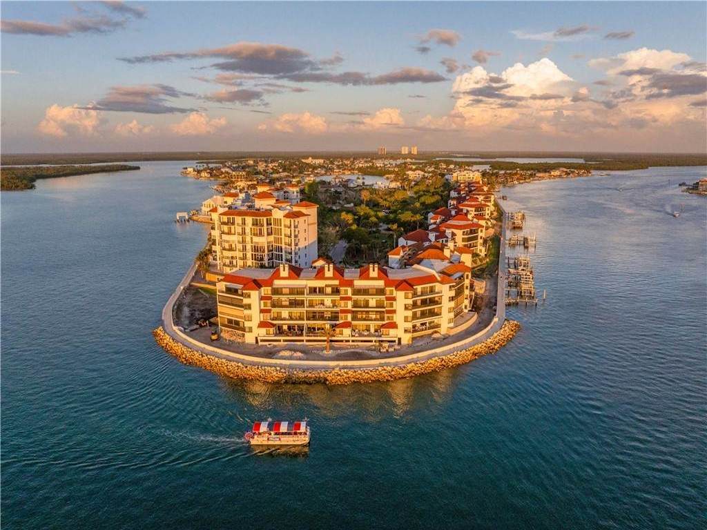 La Peninsula